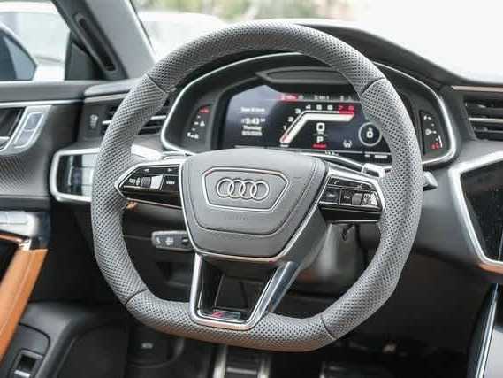 Thumbnail: 2025 Audi RS 7 - 21