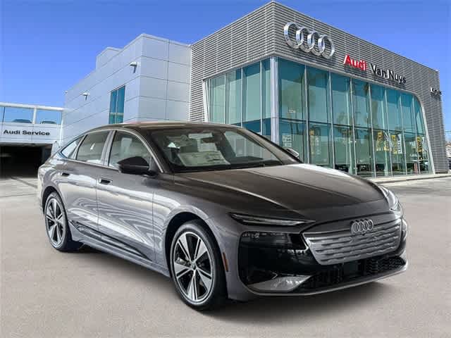 Thumbnail: 2025 Audi e-tron S - 3