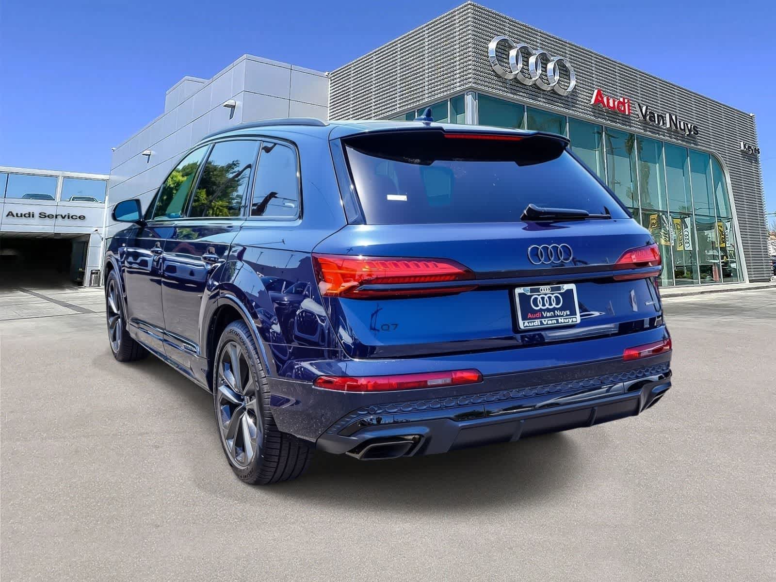 Thumbnail: 2026 Audi Q7 - 6