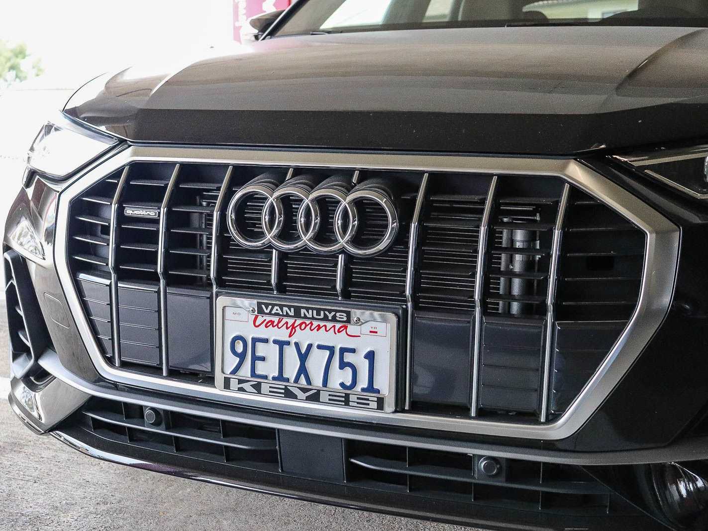 Thumbnail: 2023 Audi Q3 - 8