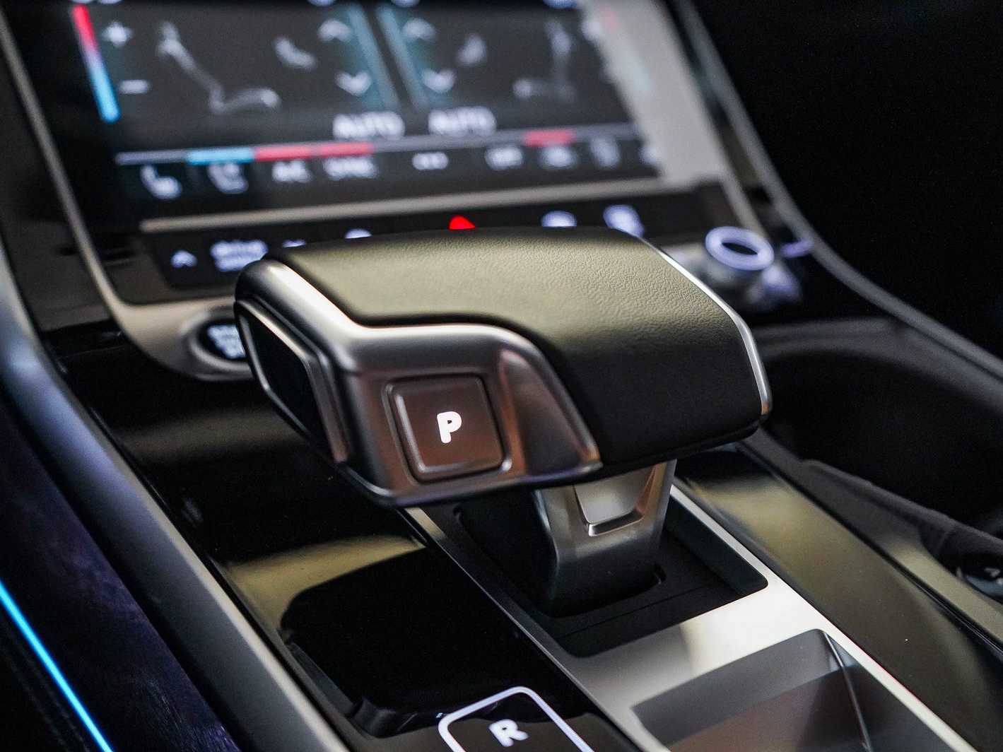 Thumbnail: 2026 Audi Q7 - 23