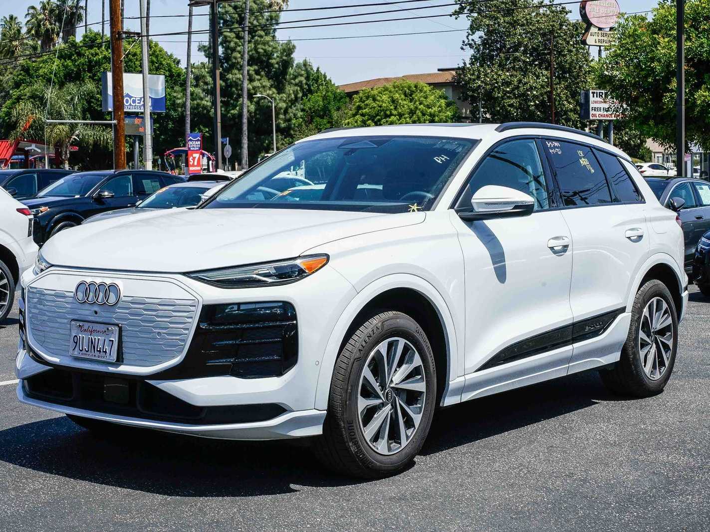 2025 Audi Q6 e-tron Premium -
                  Sherman Oaks, CA