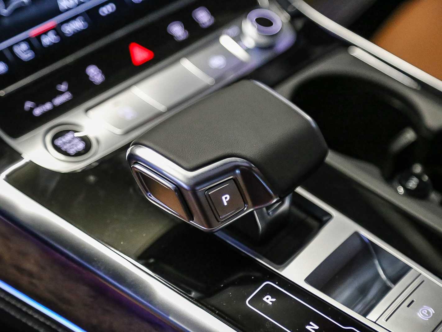 Thumbnail: 2026 Audi Q7 - 18