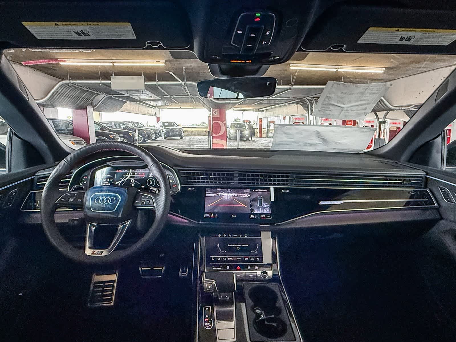 Thumbnail: 2026 Audi RS Q8 - 12