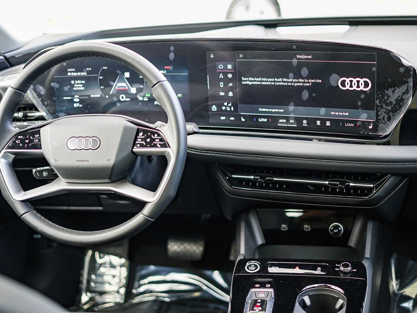 Thumbnail: 2025 Audi e-tron - 12