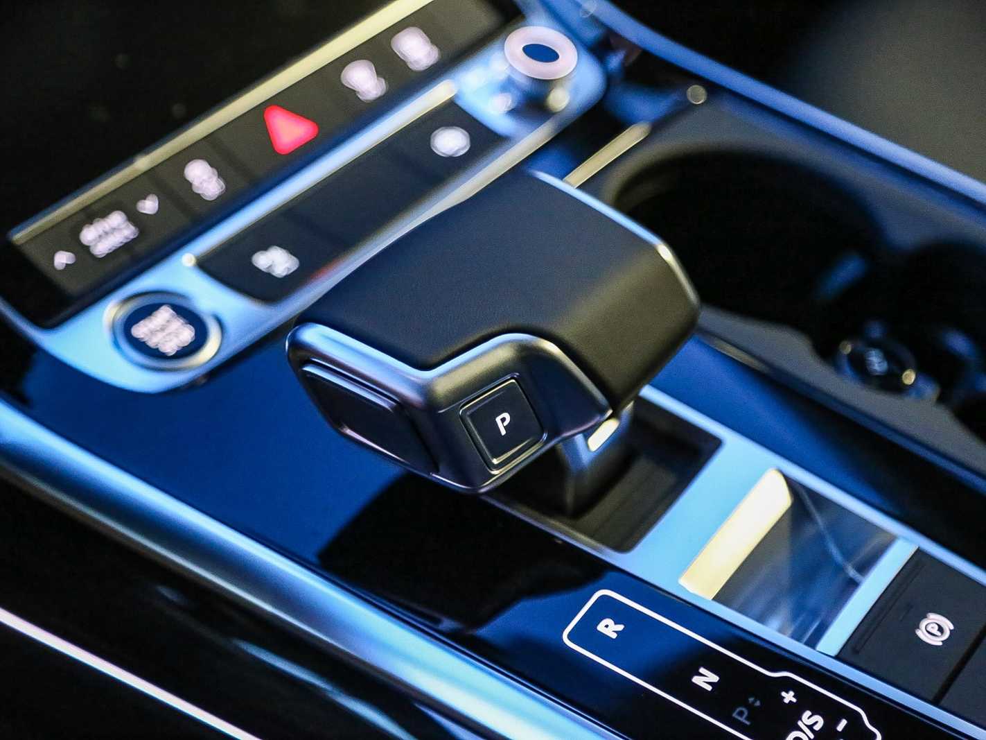 Thumbnail: 2026 Audi Q7 - 18