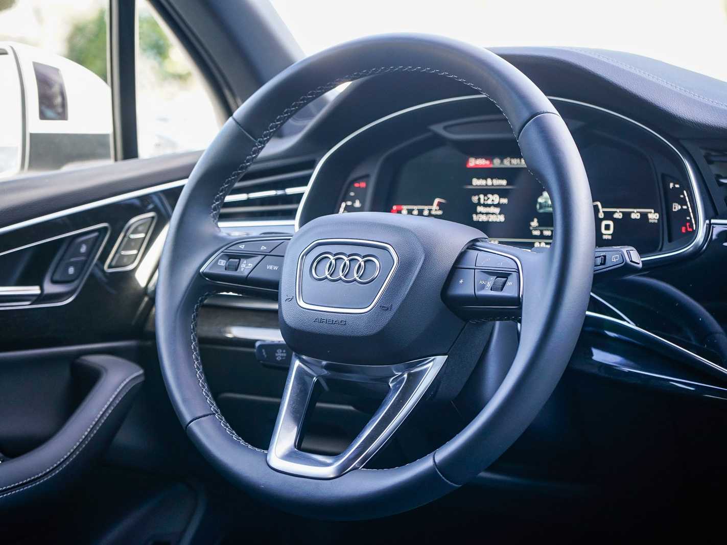 Thumbnail: 2025 Audi Q7 - 15