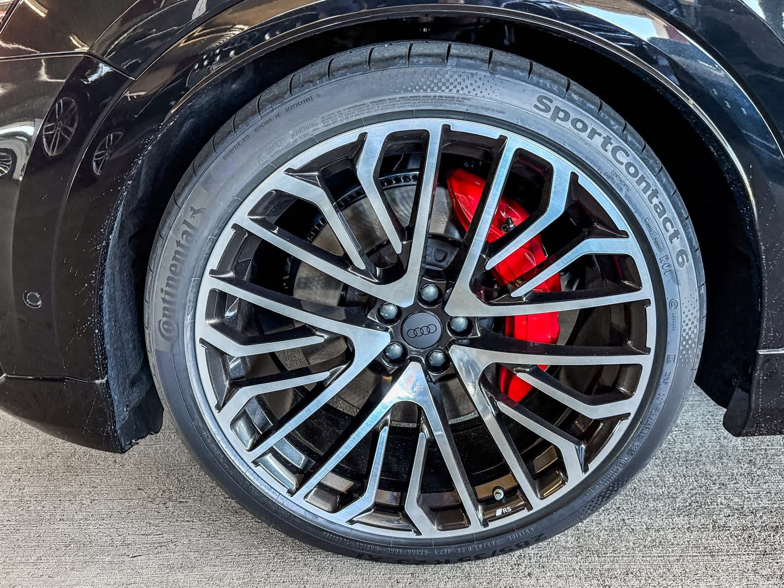 Thumbnail: 2026 Audi SQ8 - 9