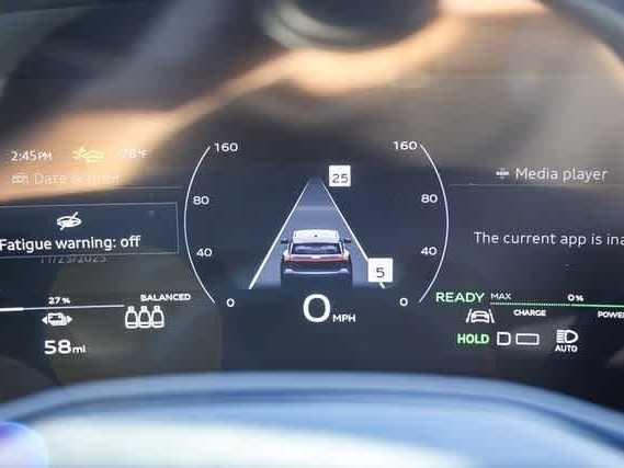 Thumbnail: 2025 Audi Q6 e-tron - 22