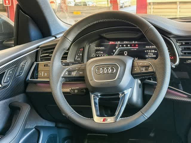 Thumbnail: 2026 Audi SQ8 - 15