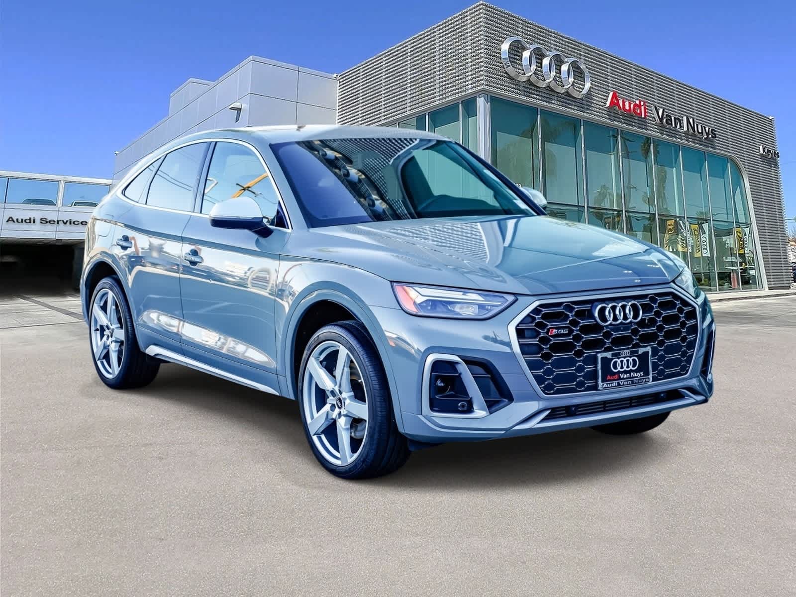 Thumbnail: 2022 Audi SQ5 - 5