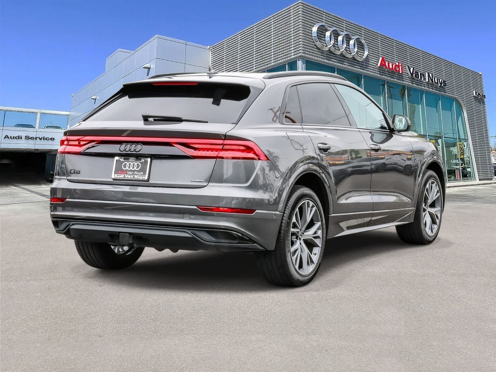 Thumbnail: 2023 Audi Q8 - 4