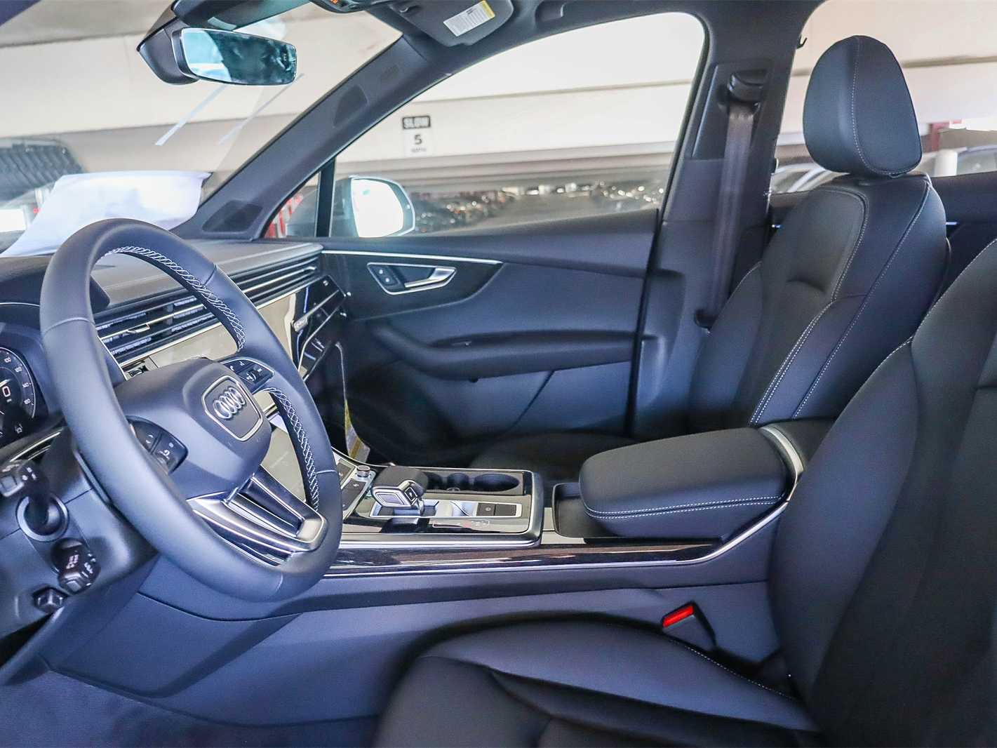 Thumbnail: 2026 Audi Q7 - 19