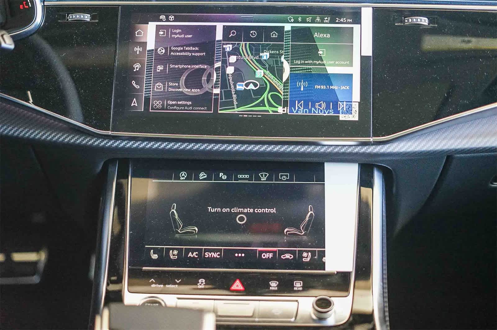 Thumbnail: 2025 Audi RS Q8 - 14