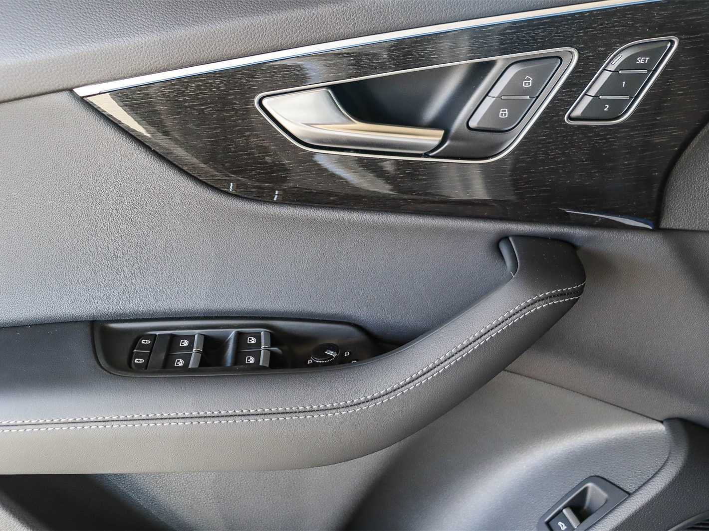 Thumbnail: 2026 Audi Q7 - 22