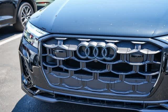 Thumbnail: 2025 Audi SQ7 - 9