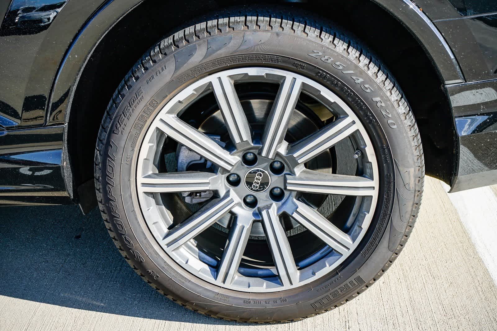 Thumbnail: 2023 Audi Q7 - 10