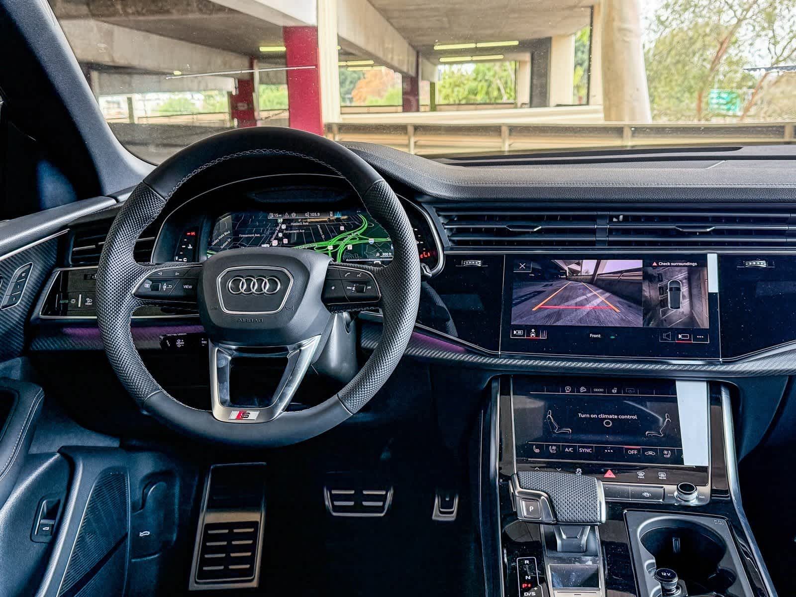 Thumbnail: 2026 Audi SQ8 - 13