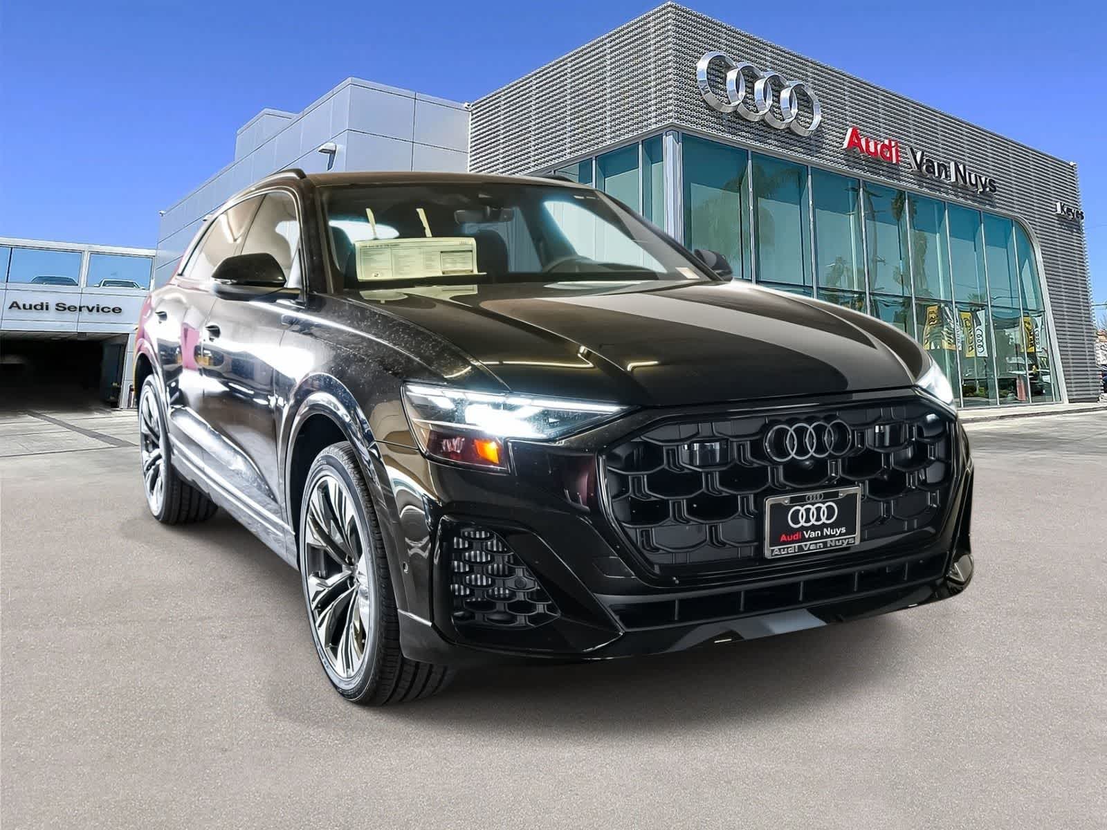 Thumbnail: 2026 Audi Q8 - 3
