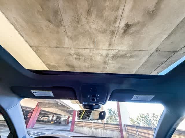 Thumbnail: 2025 Audi RS 3 - 16