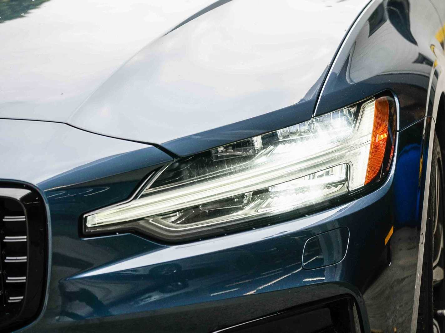 Thumbnail: 2023 Volvo S60 - 7