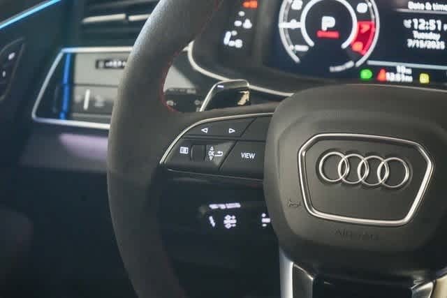 Thumbnail: 2025 Audi RS Q8 - 21