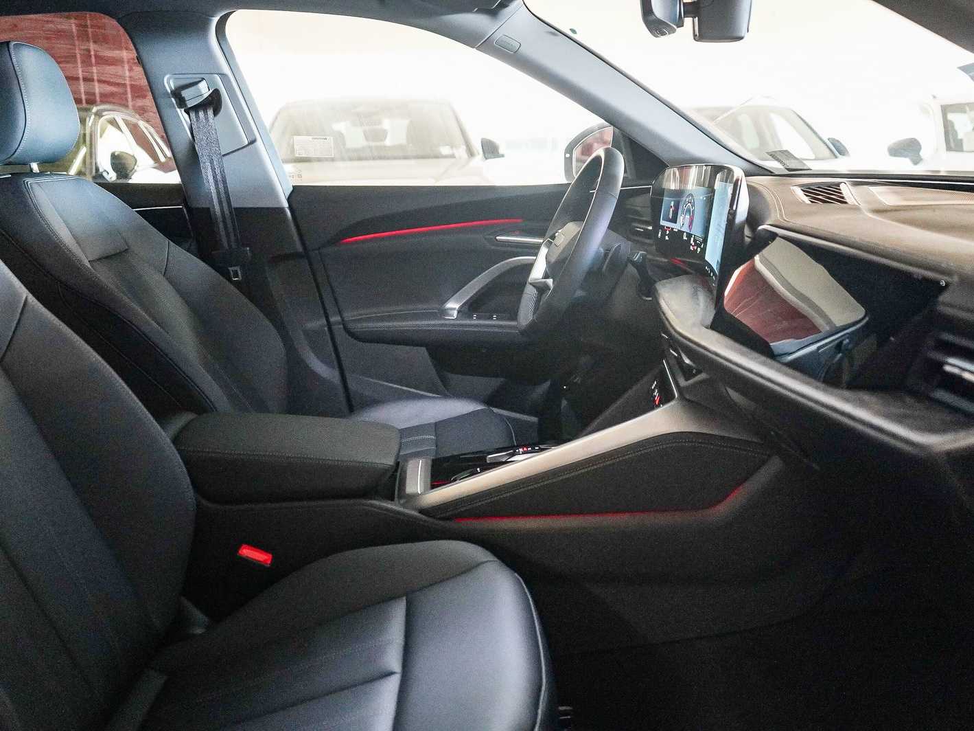 Thumbnail: 2026 Audi Q5 - 17