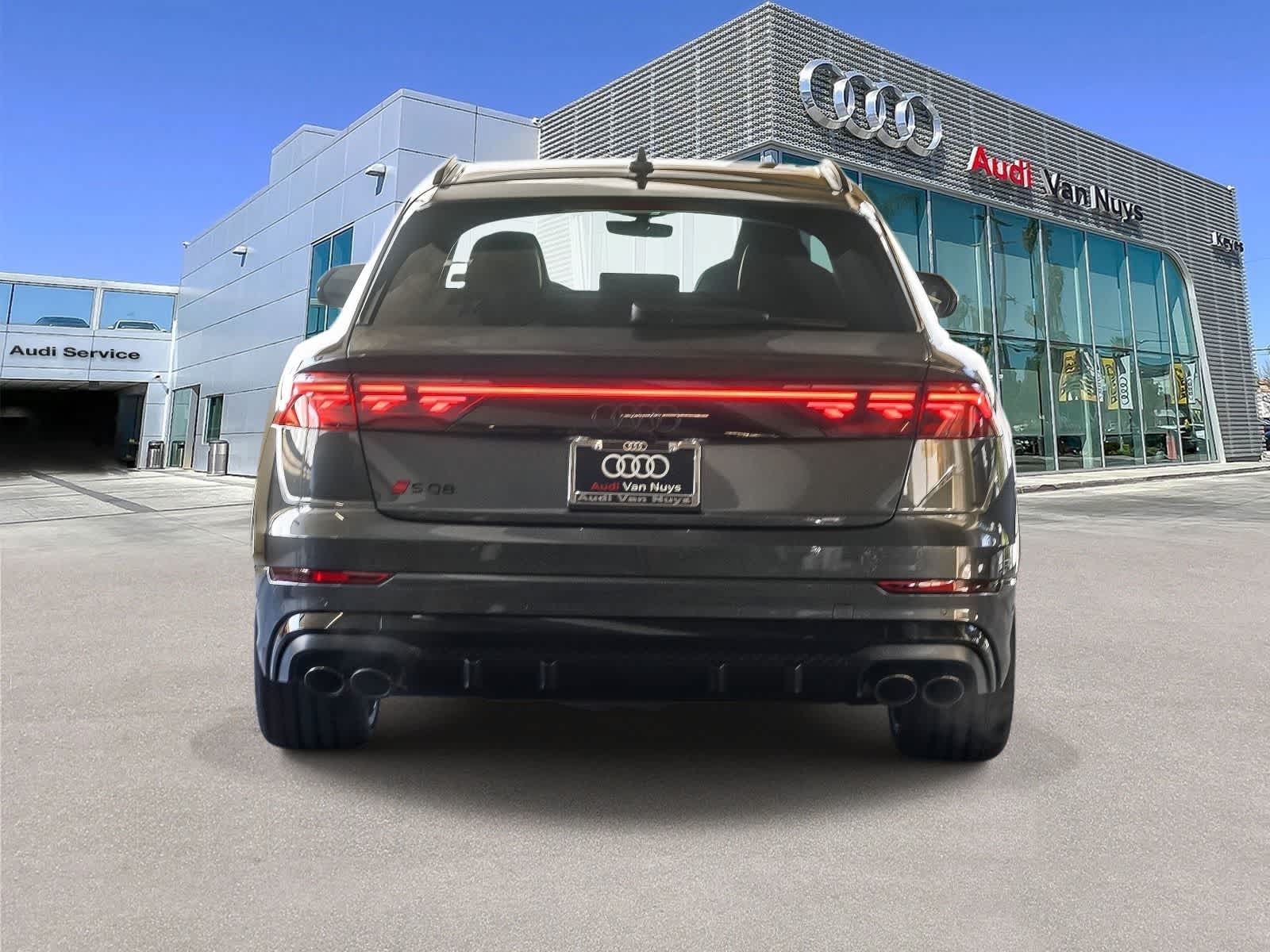 Thumbnail: 2026 Audi SQ8 - 5