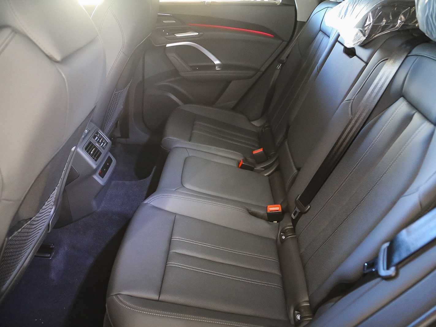 Thumbnail: 2025 Audi Q5 - 18