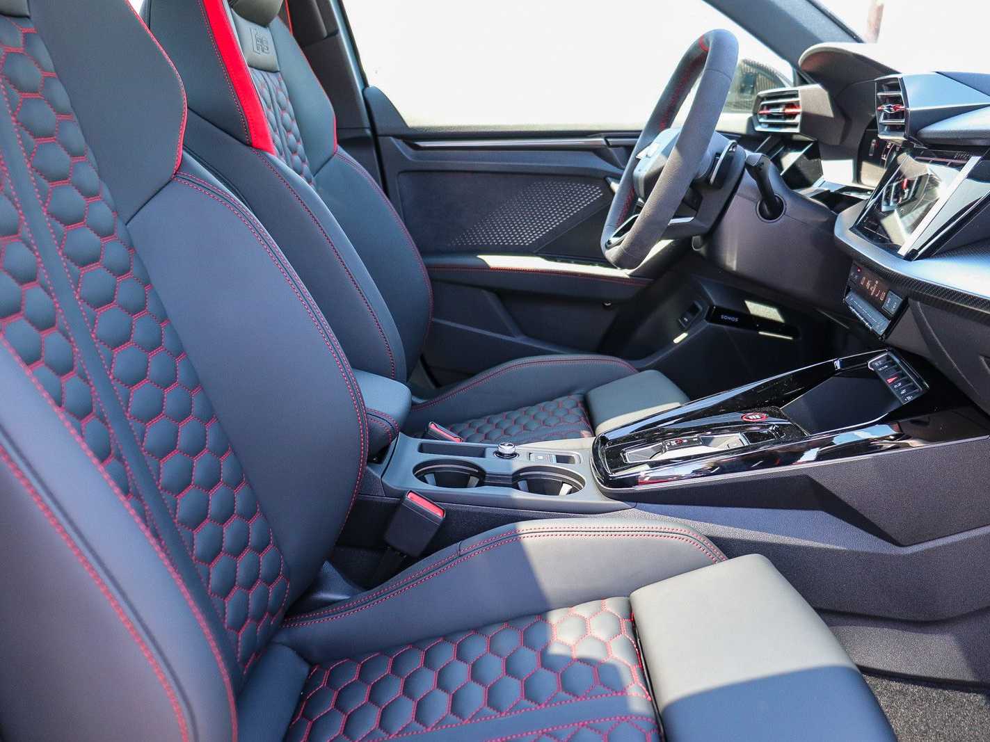 Thumbnail: 2026 Audi RS 3 - 19