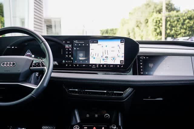 Thumbnail: 2025 Audi Q6 e-tron - 13