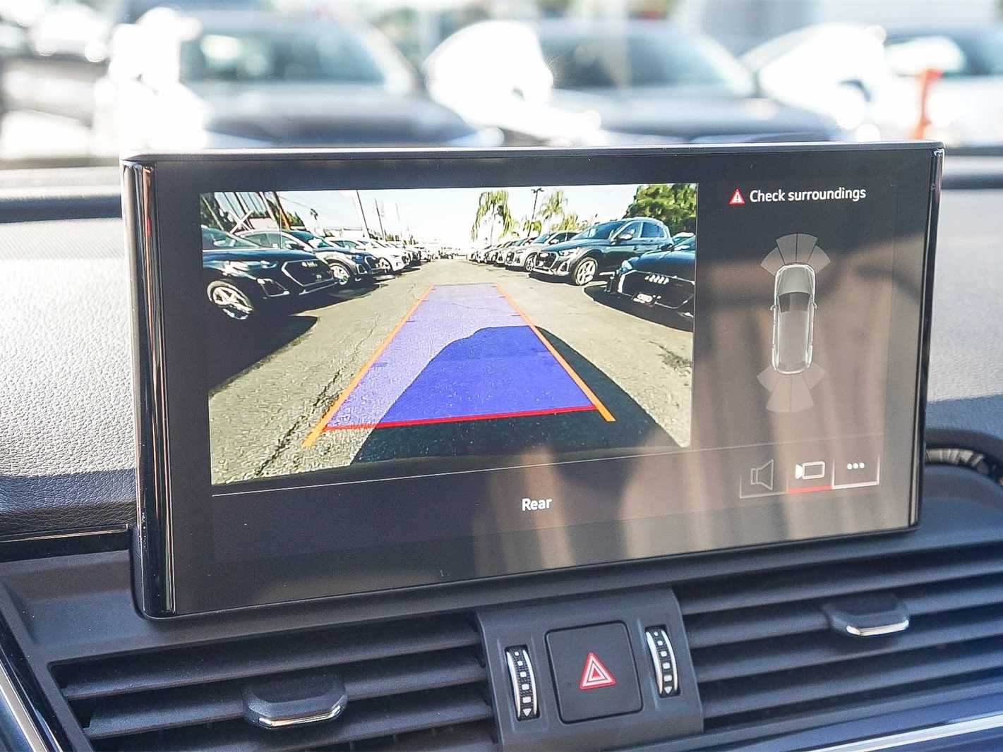 Thumbnail: 2023 Audi Q5 - 25