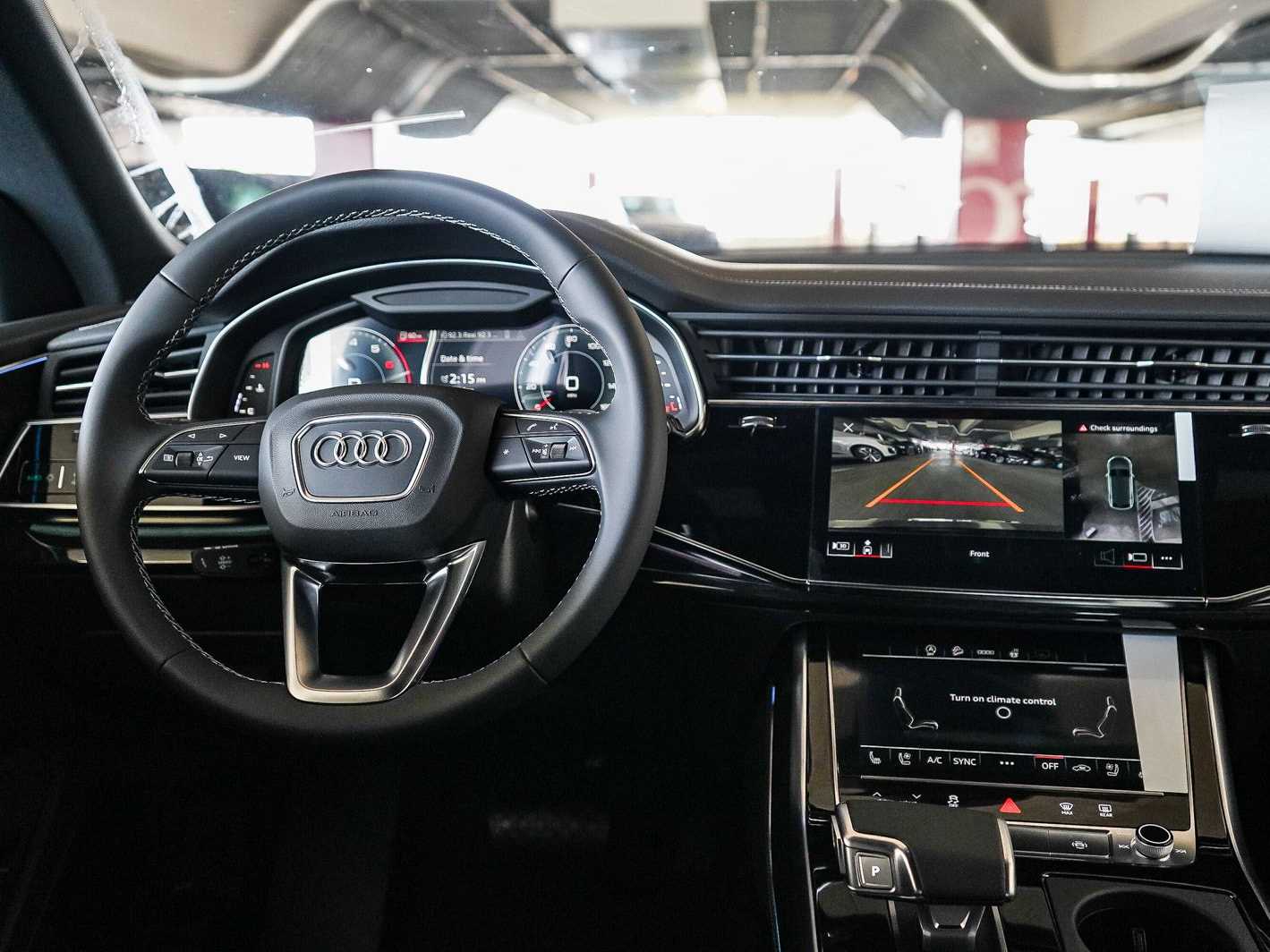 Thumbnail: 2026 Audi Q8 - 13