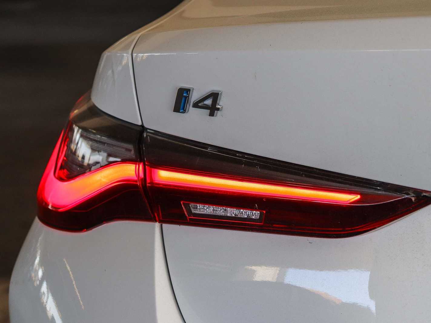 Thumbnail: 2023 BMW i4 - 11
