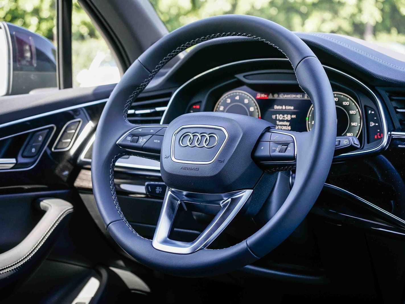 Thumbnail: 2026 Audi Q7 - 15