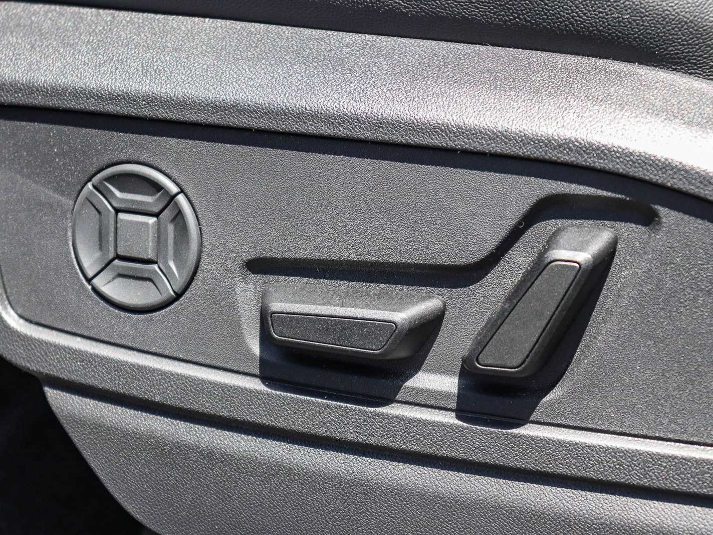 Thumbnail: 2026 Audi Q5 - 21