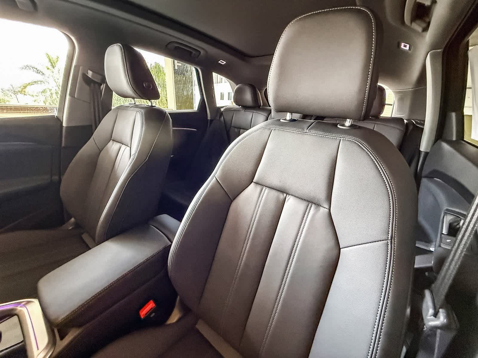 Thumbnail: 2025 Audi Q5 - 26