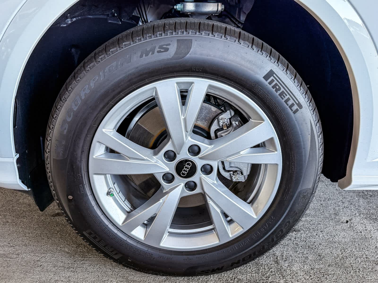 Thumbnail: 2025 Audi Q5 - 9