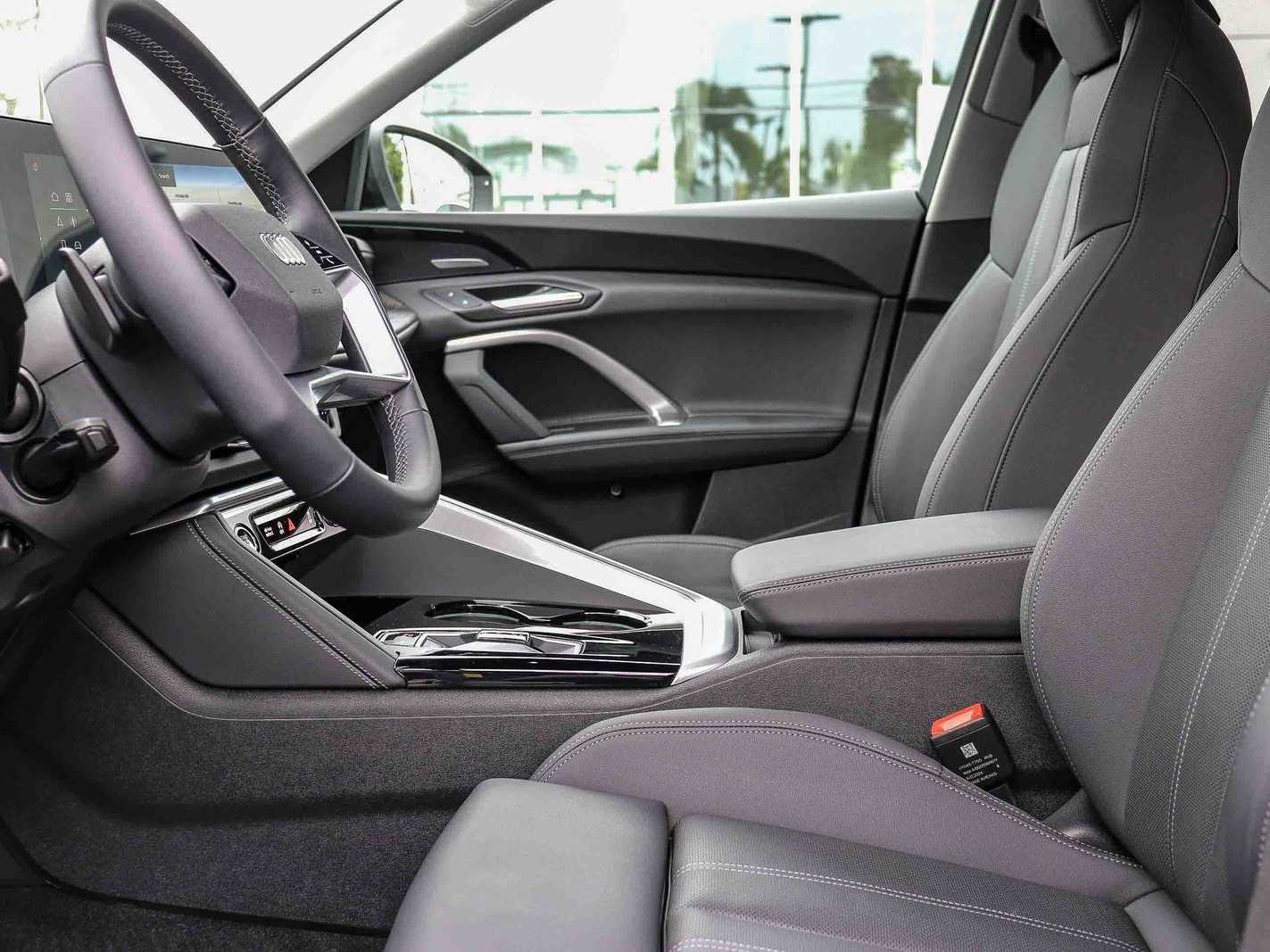 Thumbnail: 2025 Audi Q5 - 18