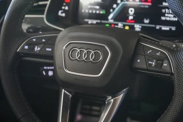 Thumbnail: 2025 Audi SQ7 - 23