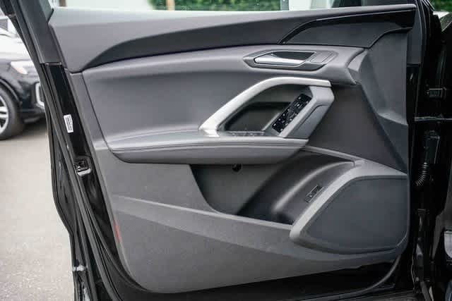 Thumbnail: 2025 Audi Q5 - 19