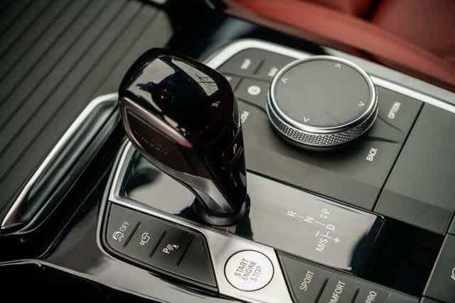 Thumbnail: 2023 BMW X4 - 21