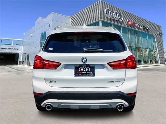 Thumbnail: 2022 BMW X1 - 3