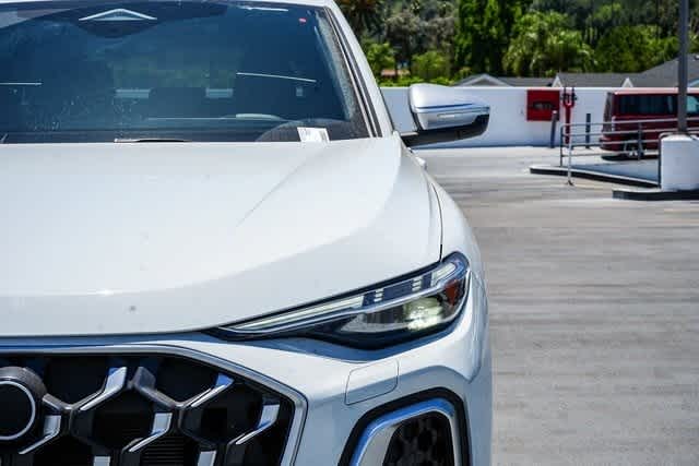 Thumbnail: 2025 Audi SQ5 - 7