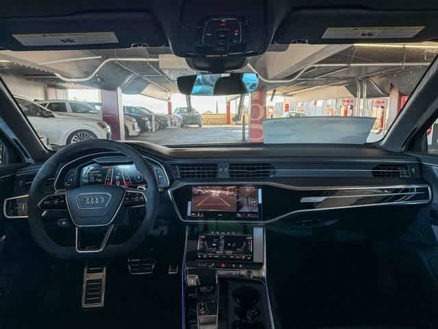 Thumbnail: 2026 Audi RS 6 - 12