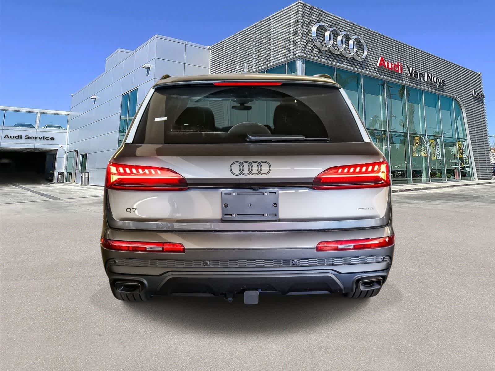 Thumbnail: 2026 Audi Q7 - 5