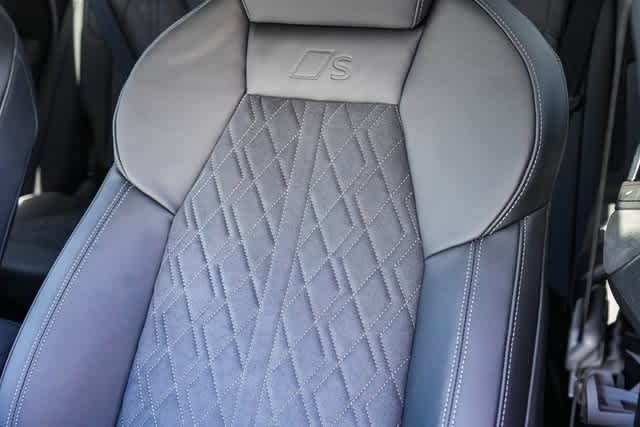 Thumbnail: 2025 Audi SQ5 - 36