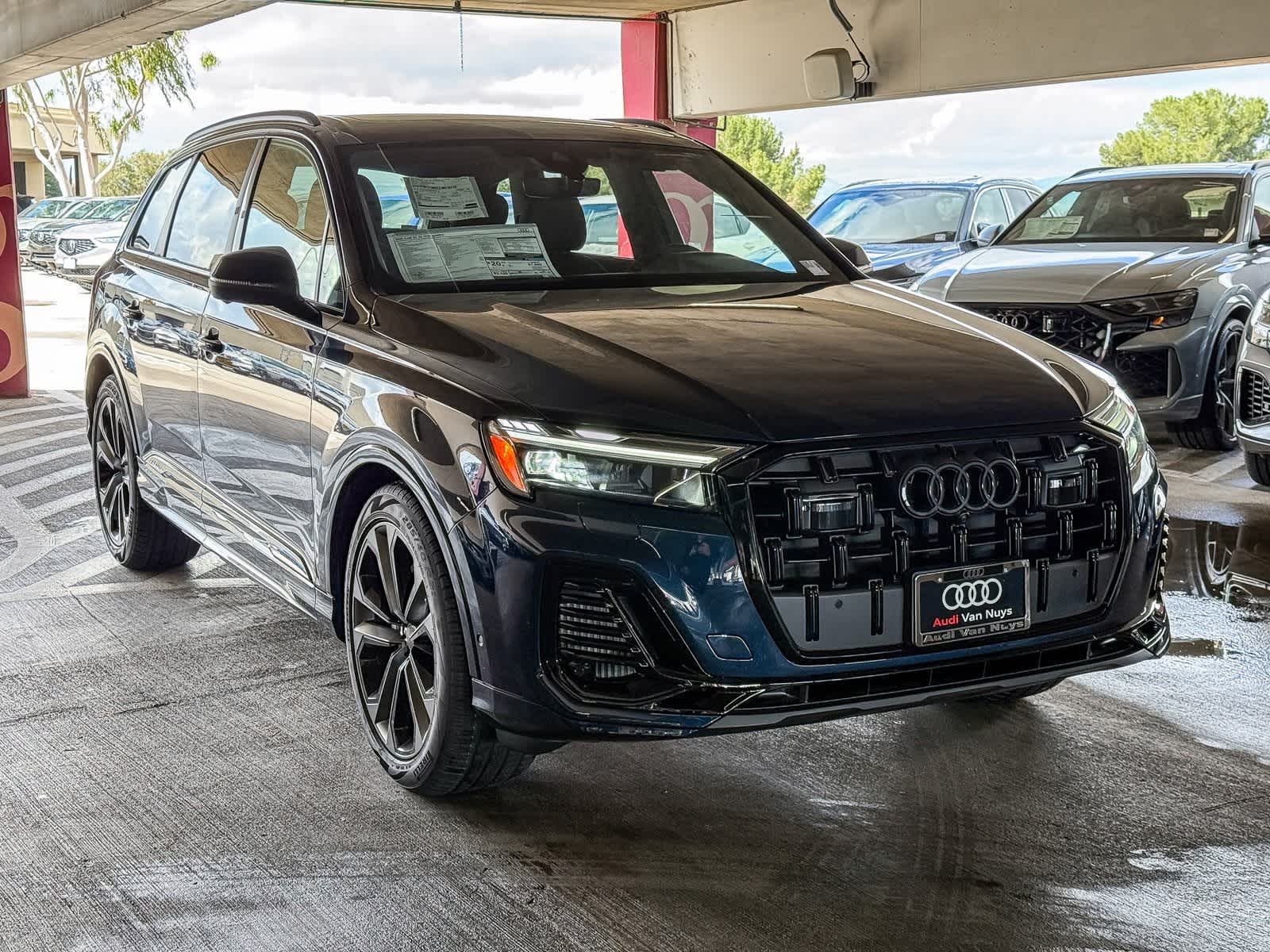 Thumbnail: 2026 Audi Q7 - 3