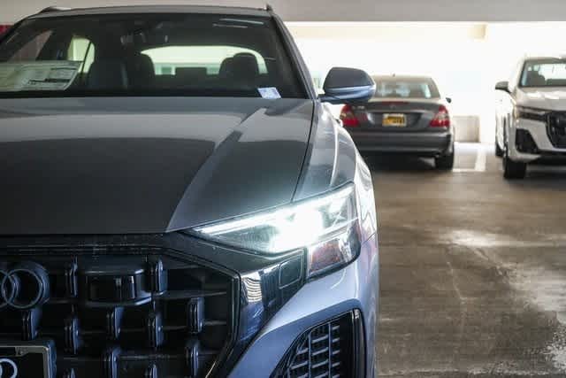 Thumbnail: 2025 Audi Q8 - 7