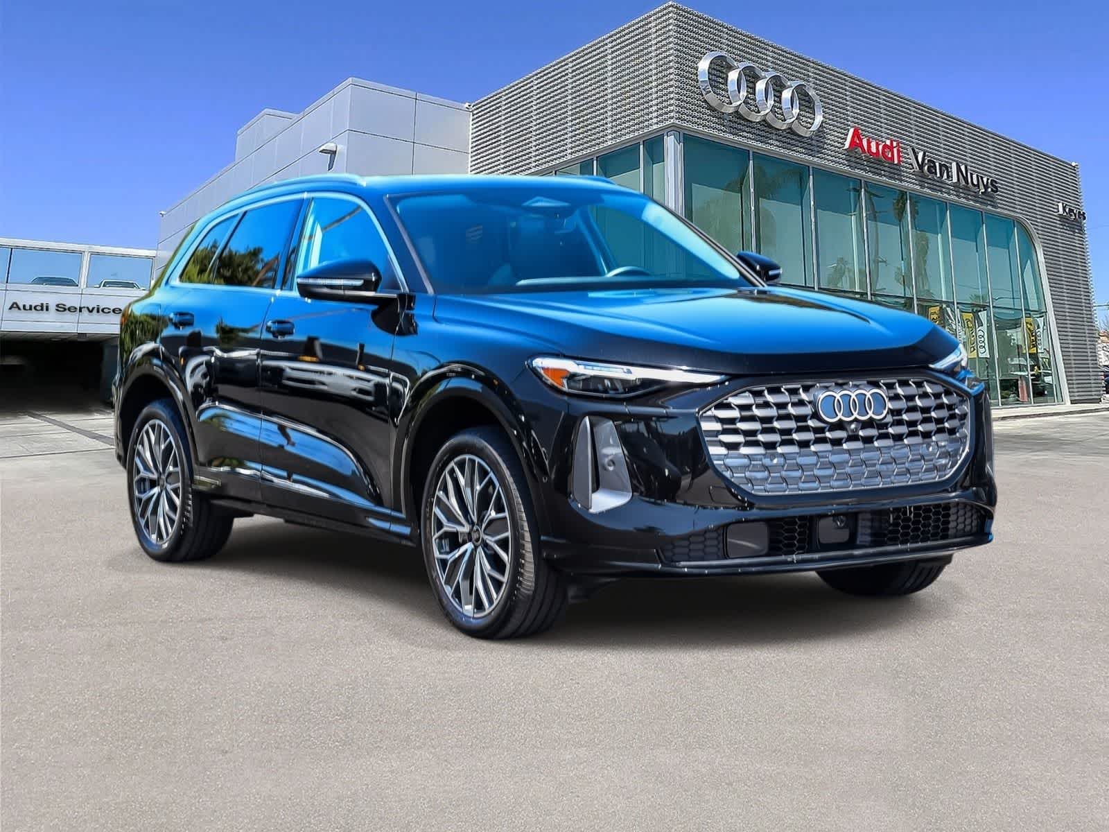 Thumbnail: 2025 Audi Q5 - 4
